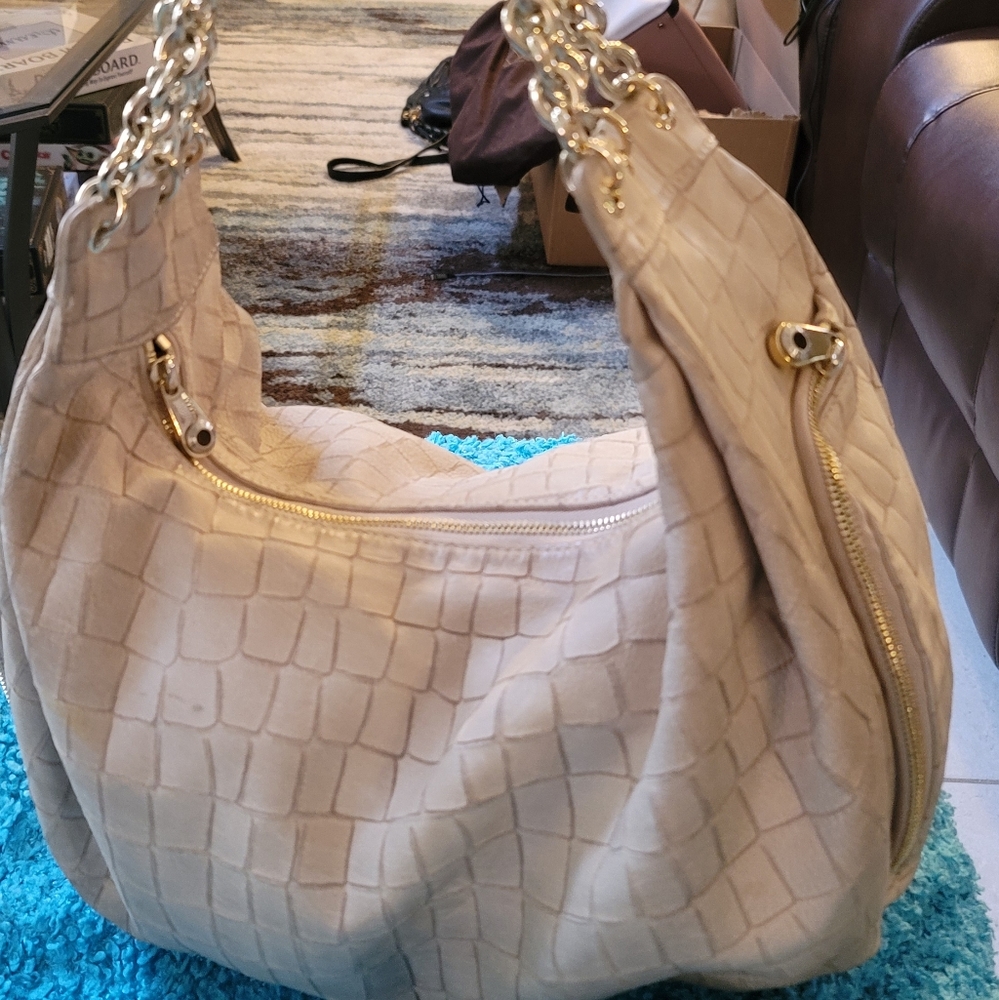 Henri Bendel Purse